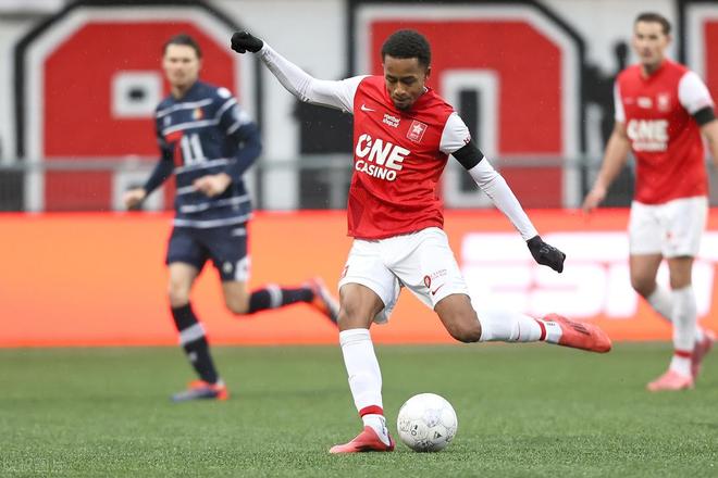 球队年轻球 球队年轻球