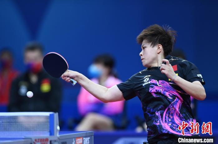 访谈中动情 访谈中动情